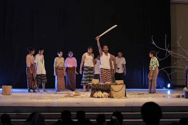 dari panggung maumerelogia iv