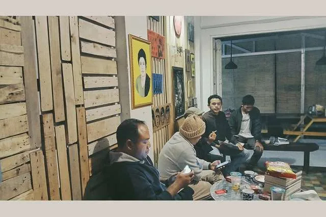peserta laut bercerita bincang bincang