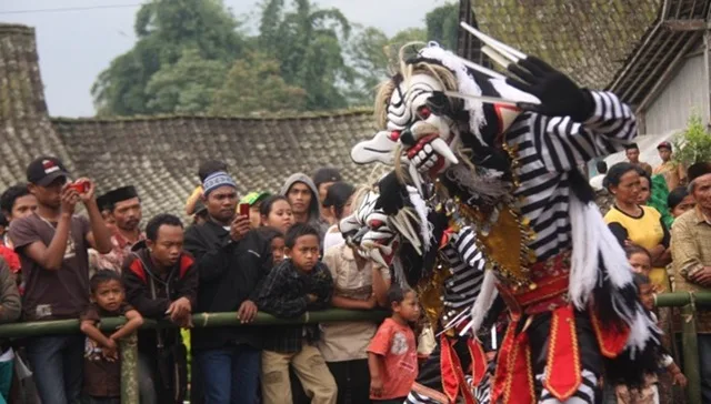 festival lima gunung forum penyair internasional afrizal malna